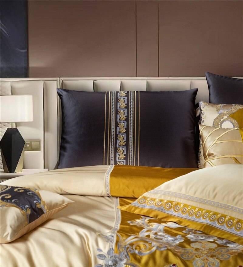 Chic Faux Silk Luxury Jacquard Embroidery Bedding Set 4/6/10Pcs Chic Faux Silk Luxury Jacquard Embroidery Bedding Set 4/6/10Pcs