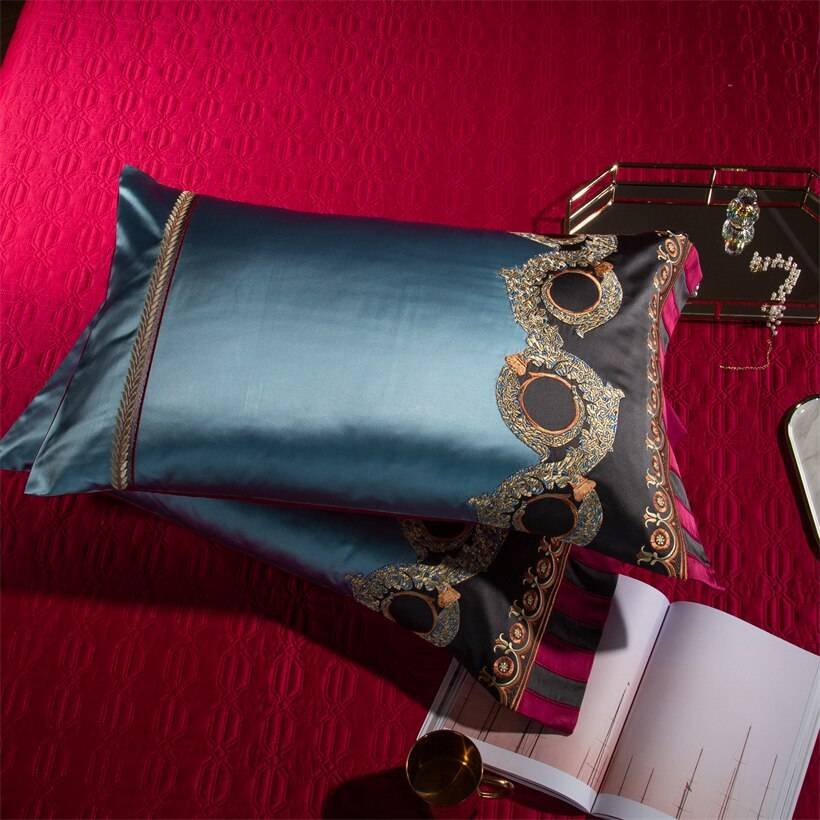 Chic Faux Silk Luxury Jacquard Embroidery Bedding Set 4/6/10Pcs Chic Faux Silk Luxury Jacquard Embroidery Bedding Set 4/6/10Pcs