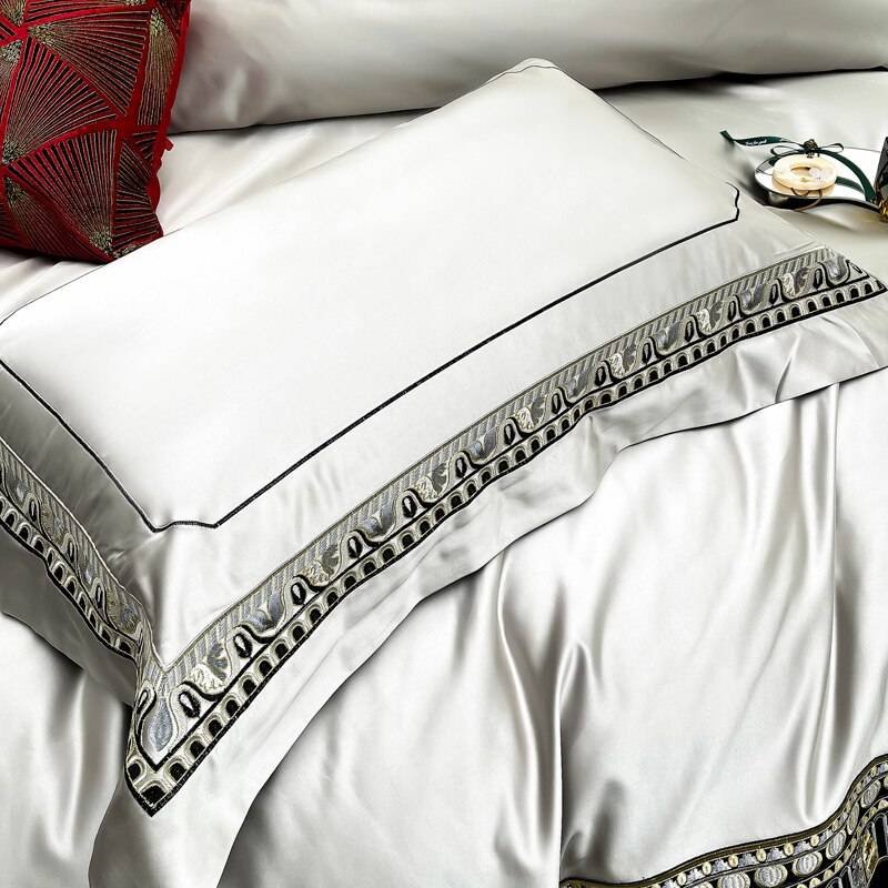 Chic Faux Silk Luxury Jacquard Embroidery Bedding Set 4/6/10Pcs Chic Faux Silk Luxury Jacquard Embroidery Bedding Set 4/6/10Pcs